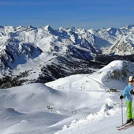 Santos Val De Neu Szálloda